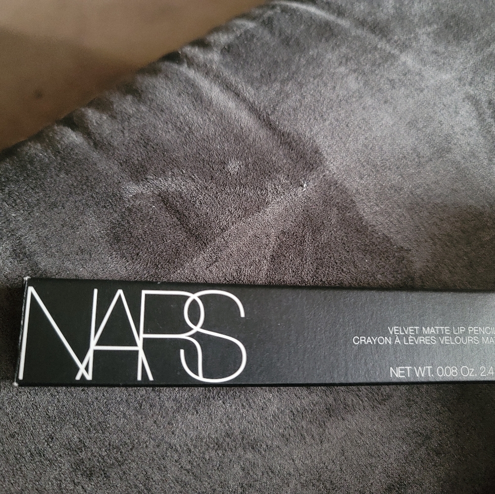 Nars velvet matte lip pencil